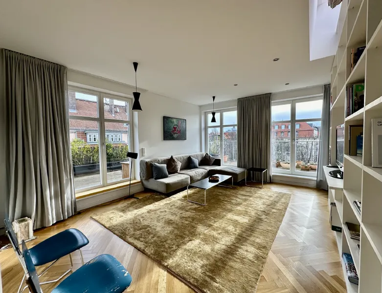 Exquisite Wohnung mit Dachterrasse an einem zauberhaften Ort — photo 1